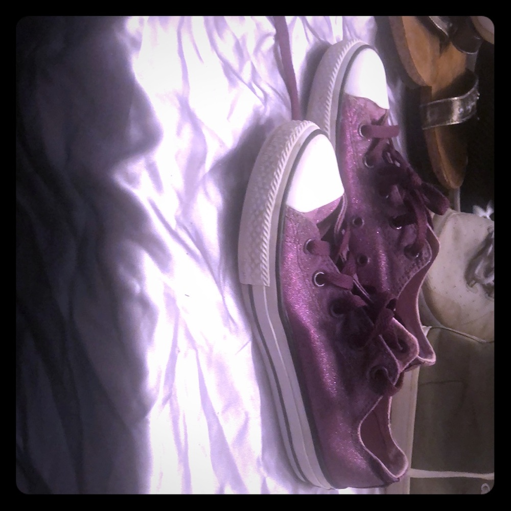 Little girls converse all star glitter
